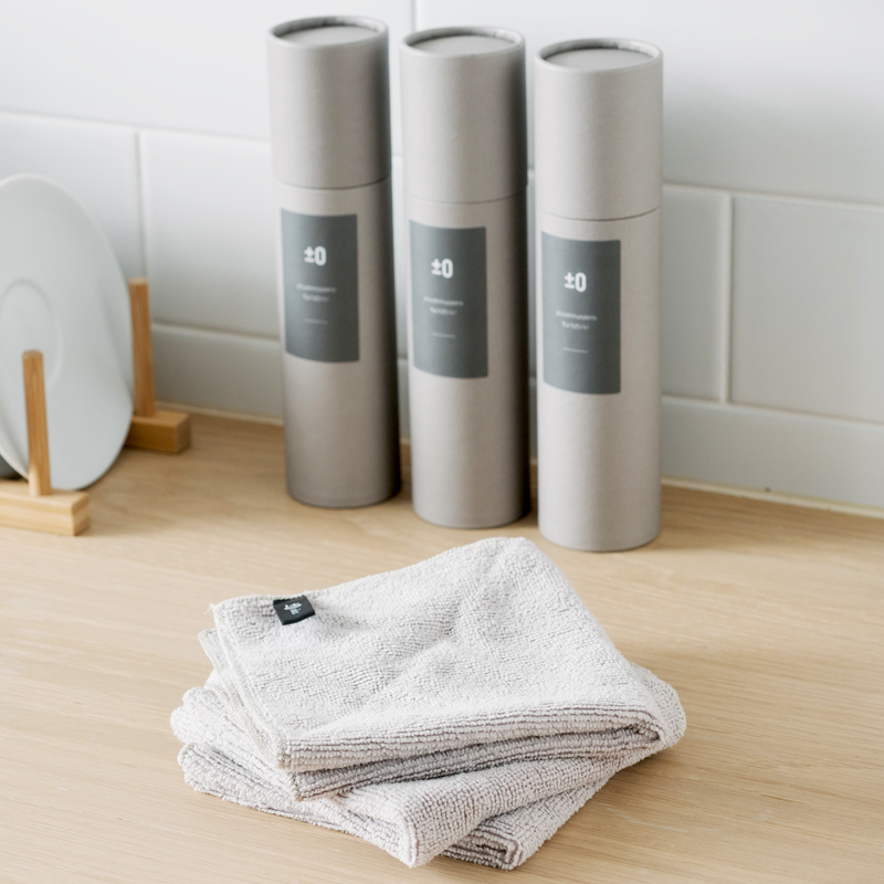 【贈品】±0品牌小方巾